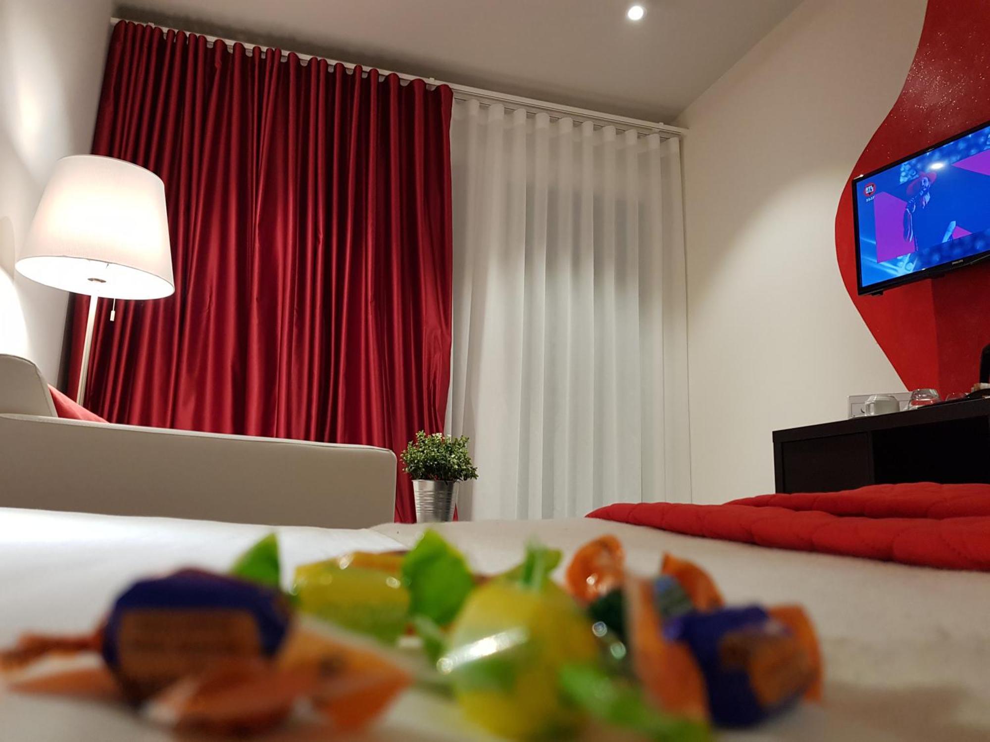 B&B Gardacharme Desenzano del Garda Ruang foto